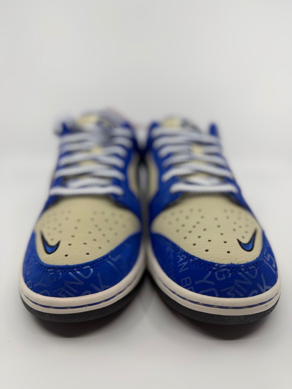NIKE DUNK LOW - JACKIE ROBINSON