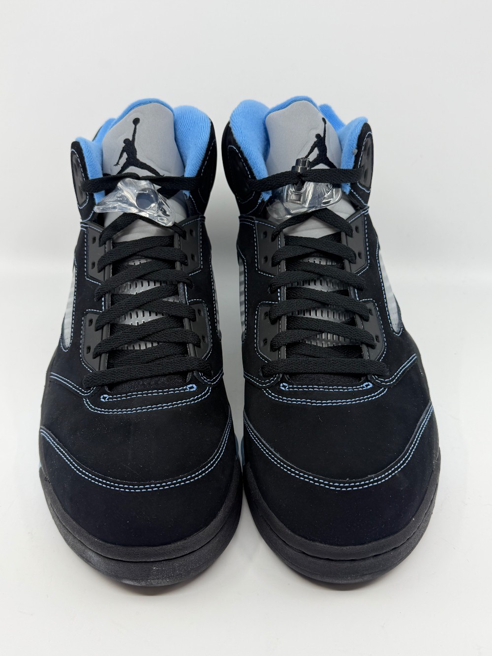 AJ 5 - BLACK UNIVERSITY (2026)