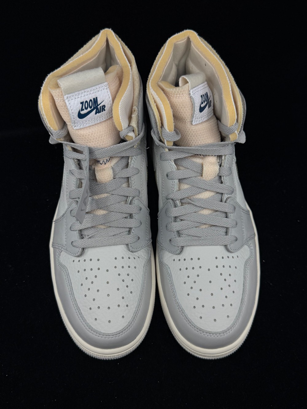 *NO BOX* AJ 1 ZOOM AIR CMFT - LONDON