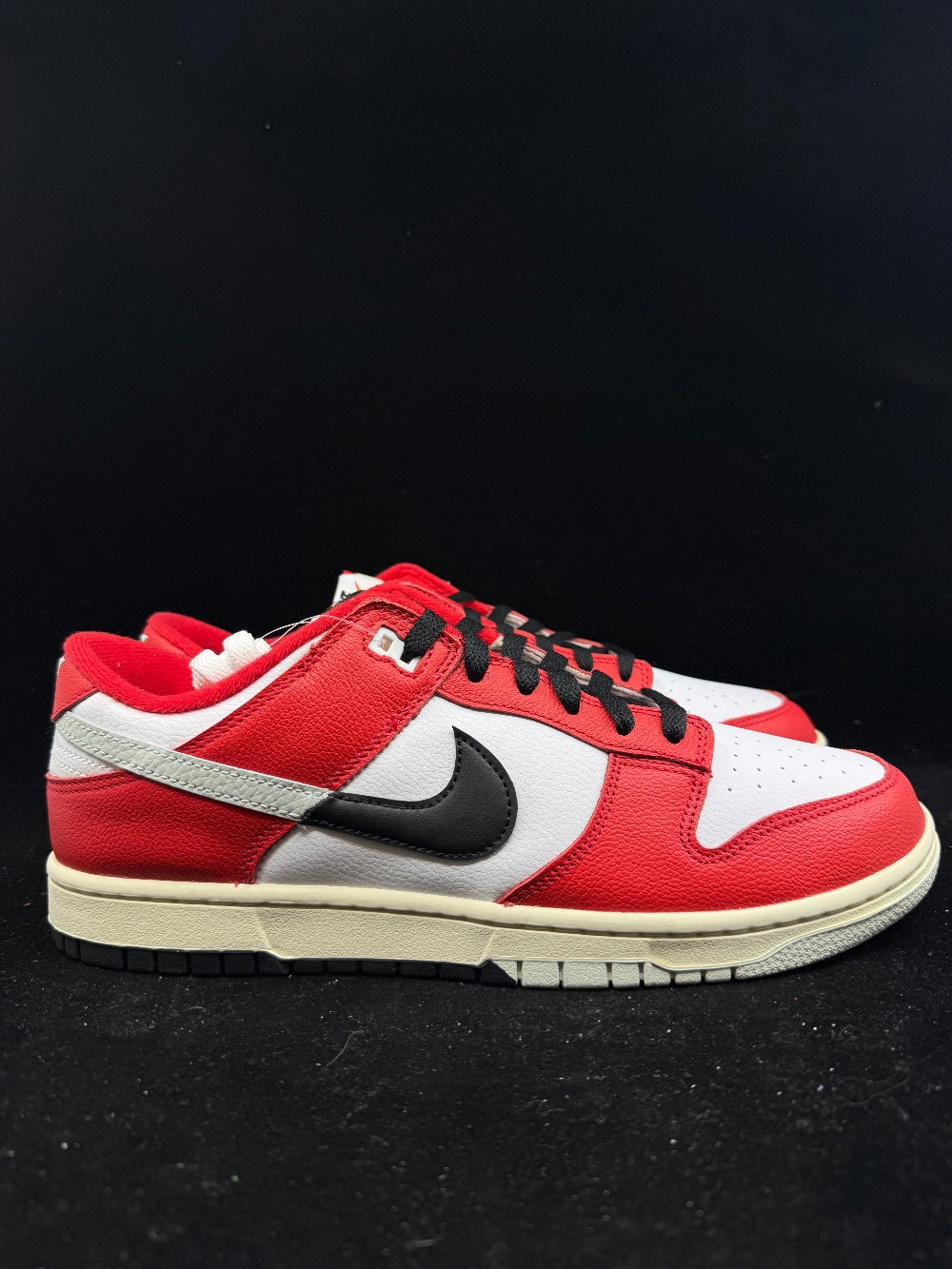 NIKE DUNK LOW - CHICAGO SPLIT