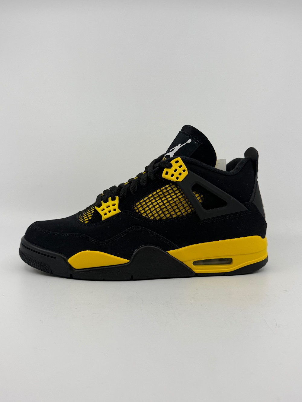 AJ 4 - THUNDER (2023)