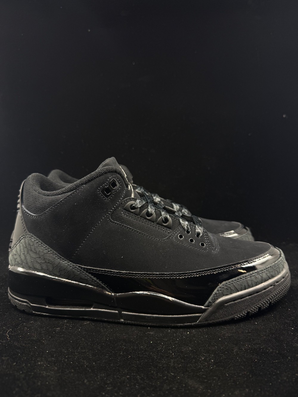 AJ 3 - BLACK CAT (2025)