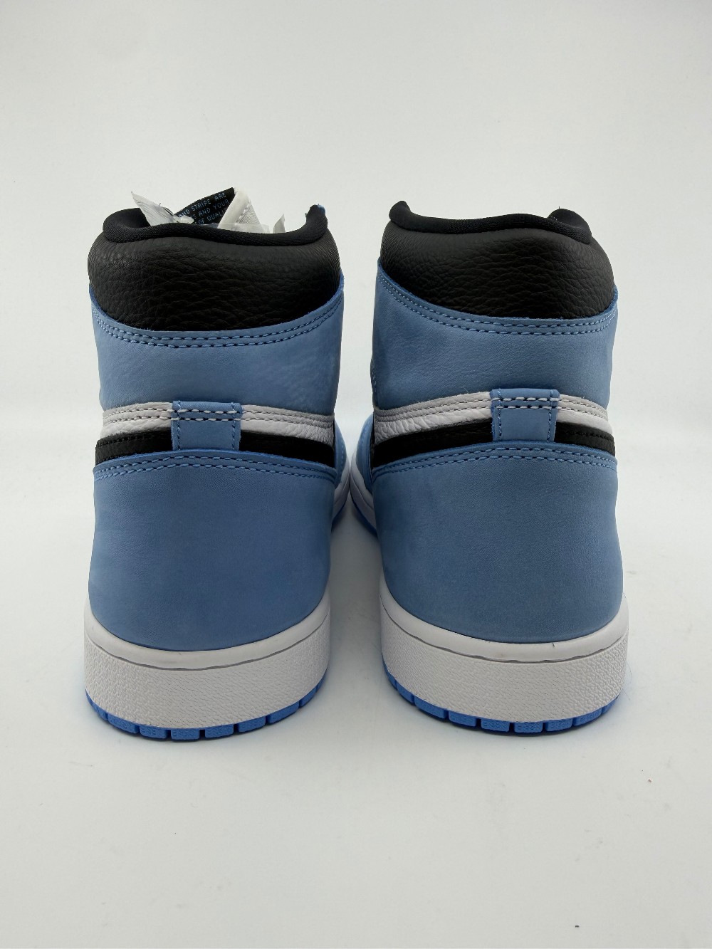 AJ 1 - UNIVERSITY BLUE