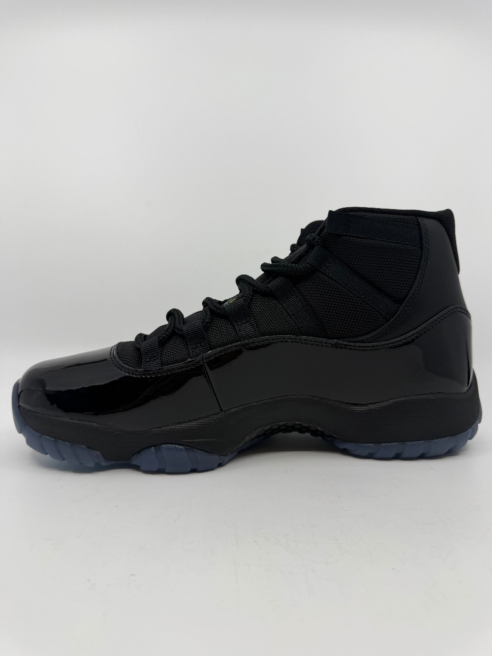 AJ 11 - GAMMA BLUE (2025)