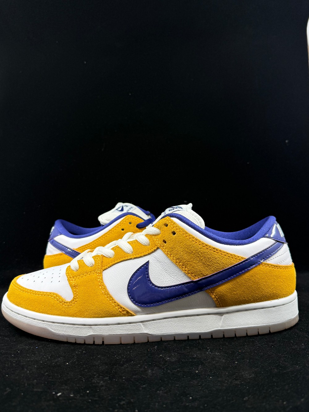 *USED* NIKE SB DUNK LOW - LASER ORANGE