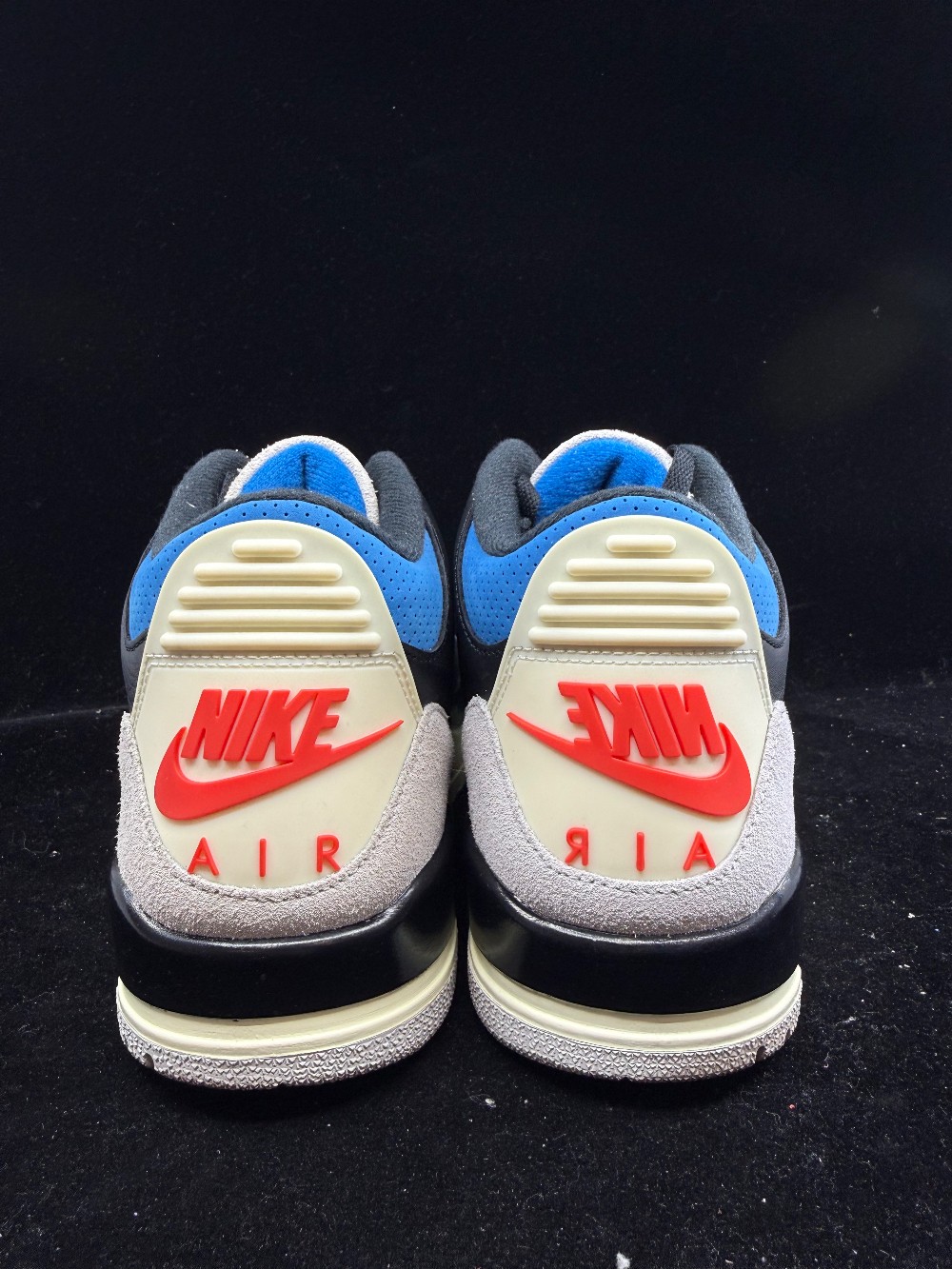 *USED* AJ 3 - RARE AIR