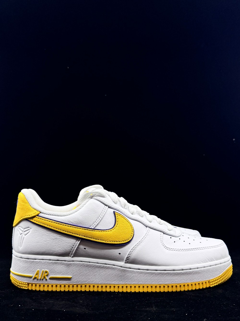 NIKE AIR FORCE 1 - KOBE BRYANT LAKERS HOME