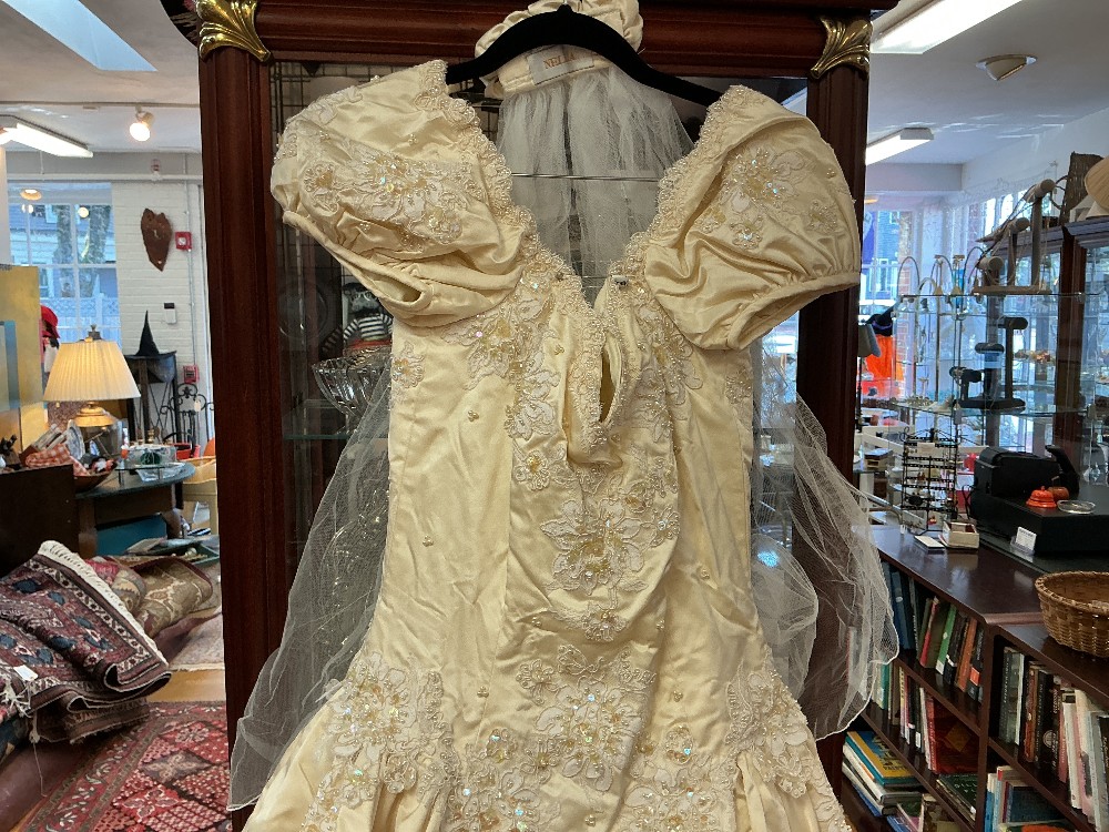 Yellow Ivory Vintage Wedding Dress