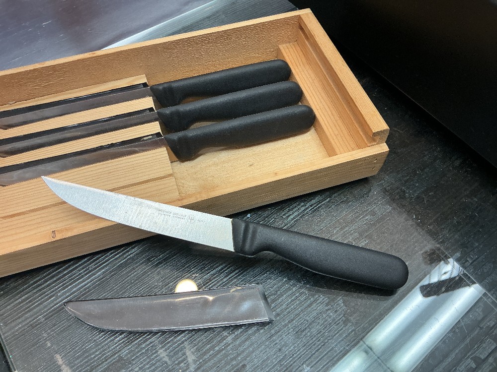 Wusthof Dreizack set of 4 Steak Knives