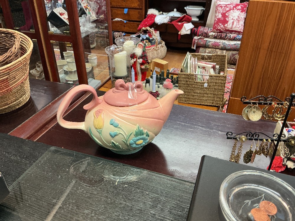 Hull Bowknot Rare Vintage teapot 1940s