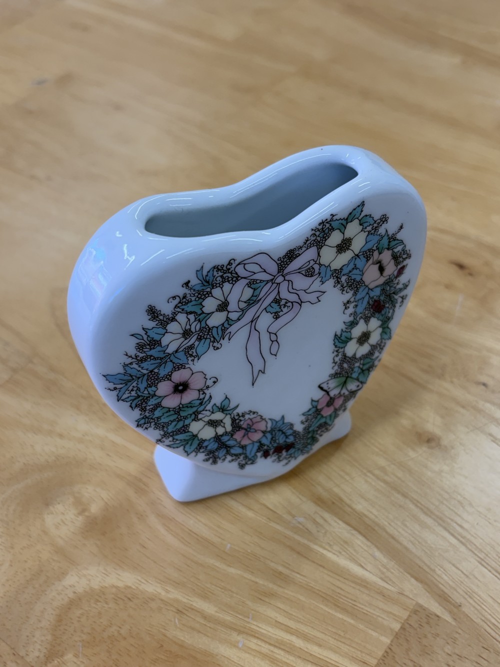 Mini heart shaped vase
