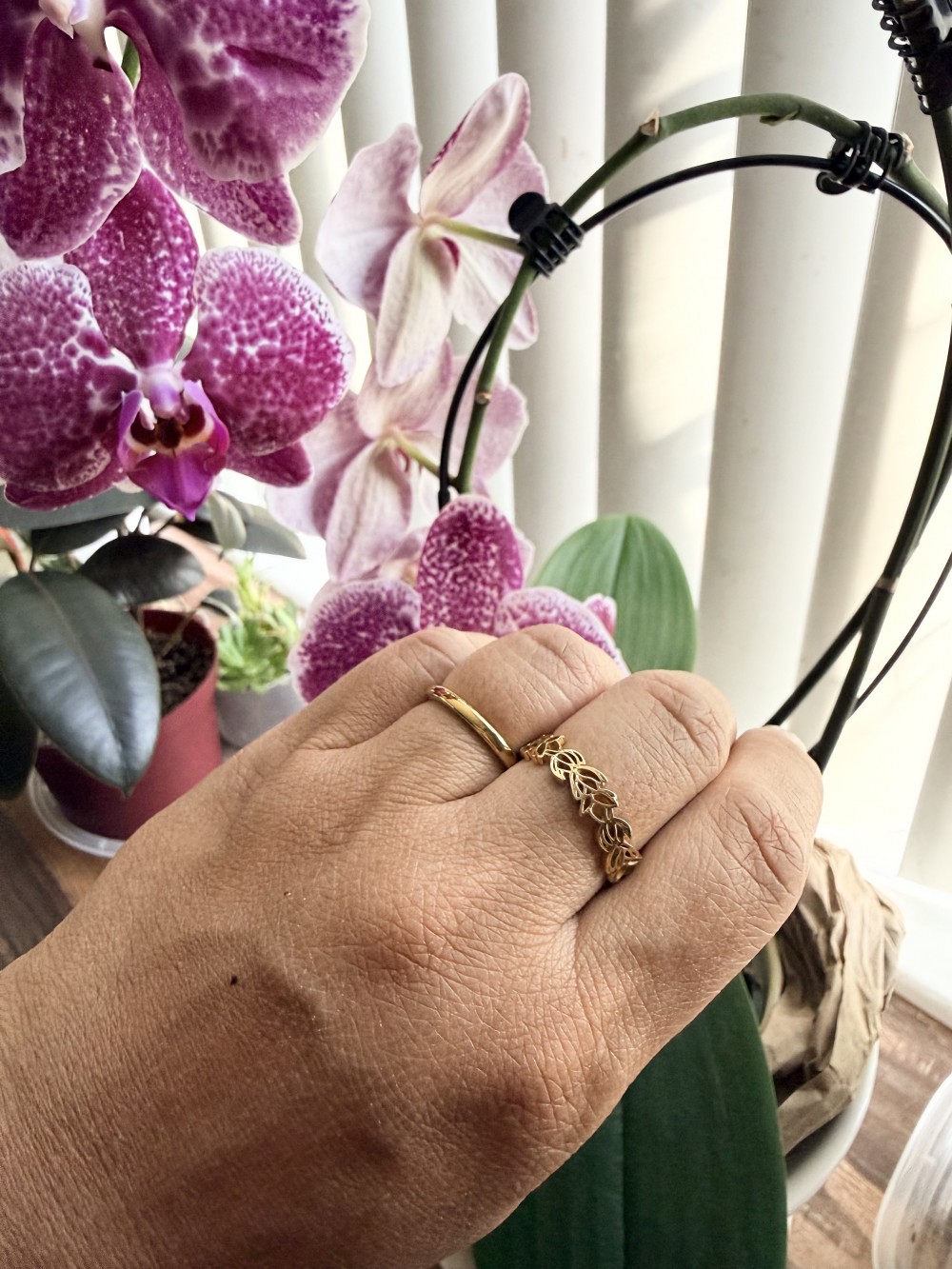 Sampaguita lei ring