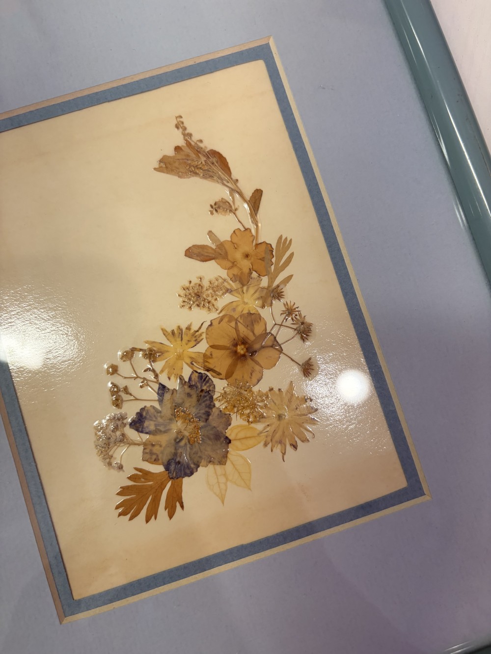 Blue pressed flower photo frame