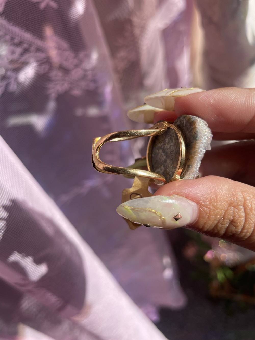 Aura Amethyst heart ring