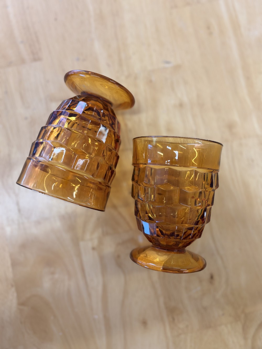 Amber ribbed glasses