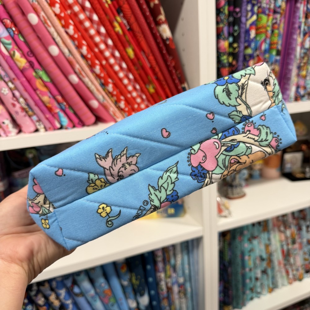 Snow White Pouch