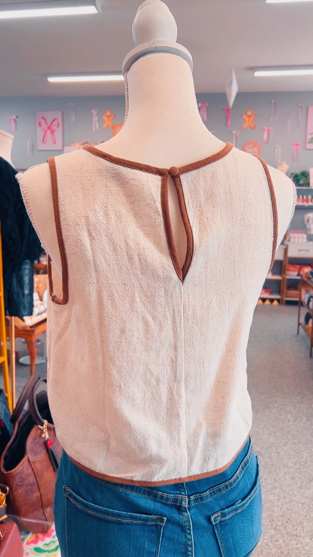 Canvas Trim Contrast Top | Nudes