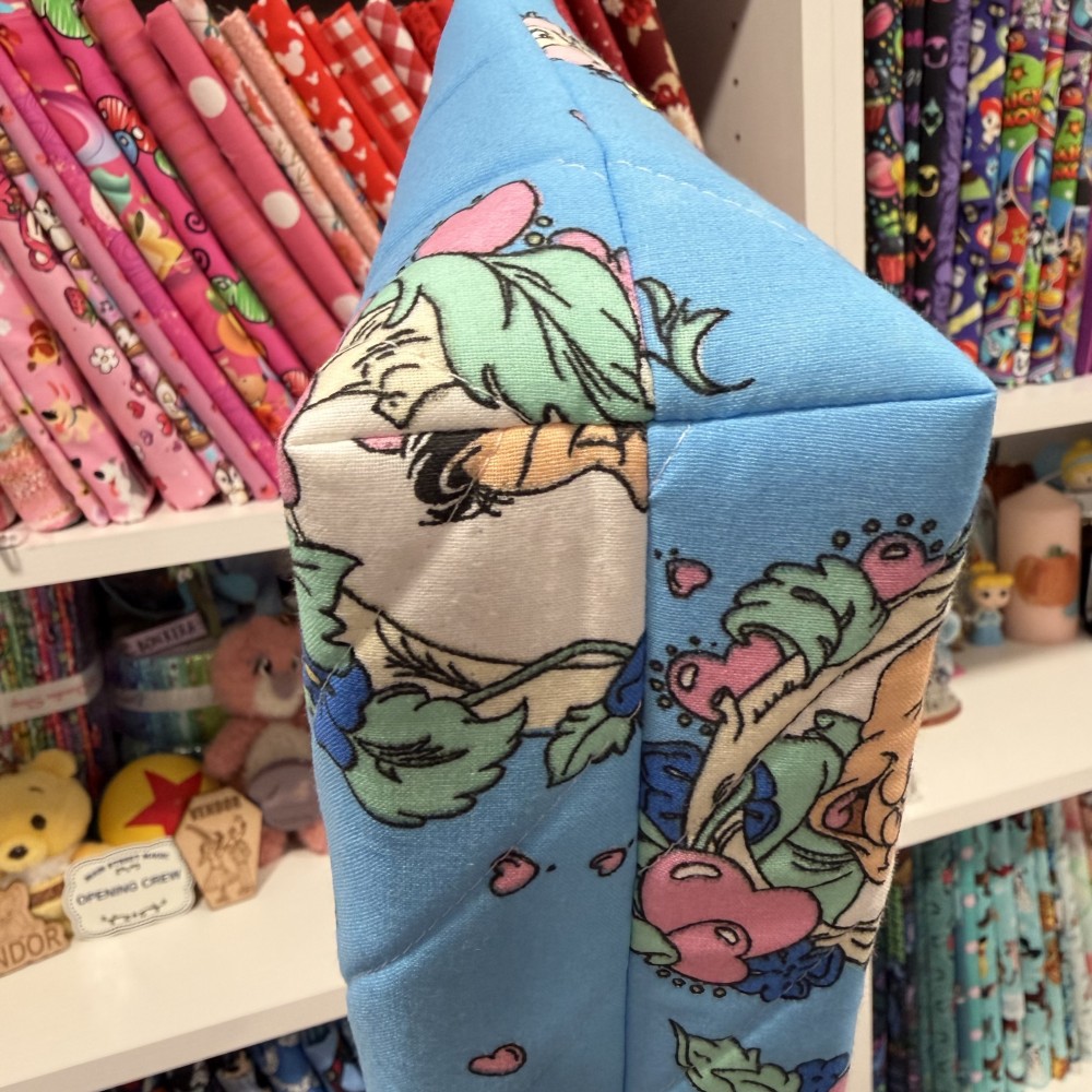 Snow White Pouch
