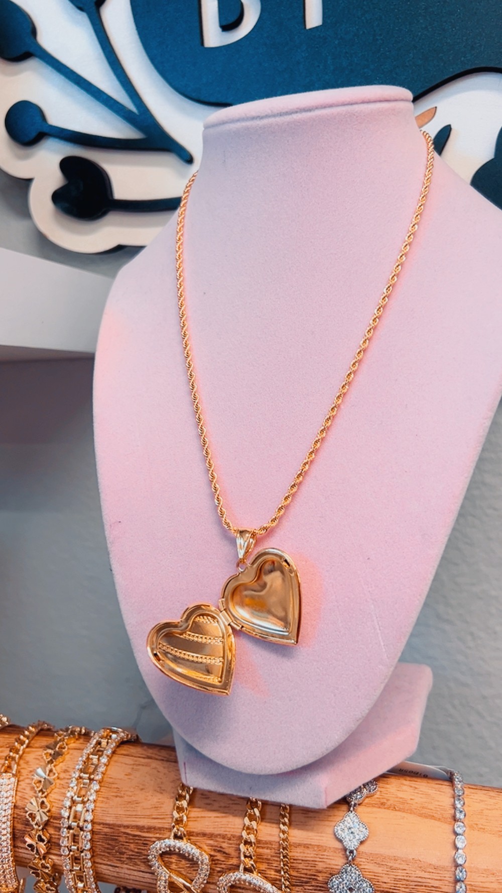 Heart lock necklace