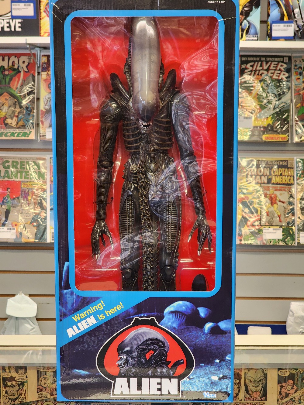 Neca 1/4 Scale Alien Big Chap Alien Figure