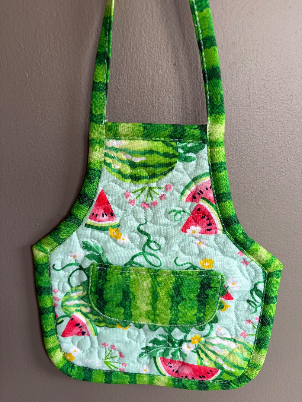 Apron hot pads