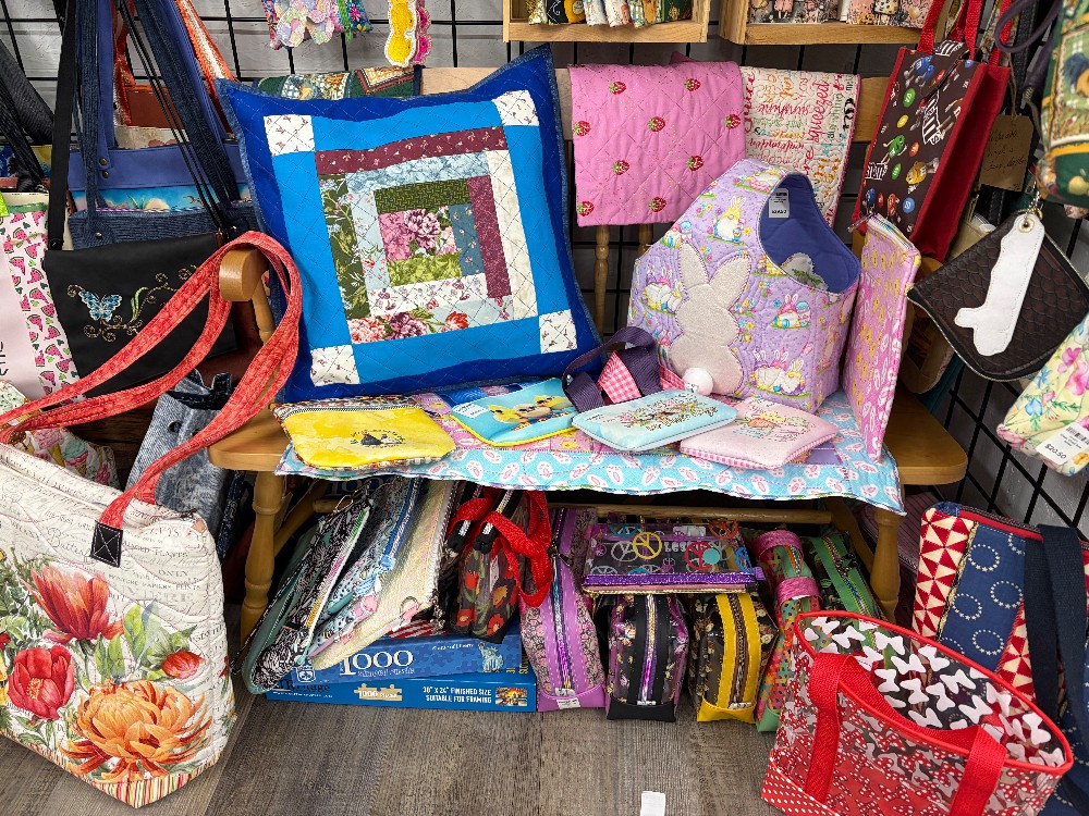 Log cabin block pillow