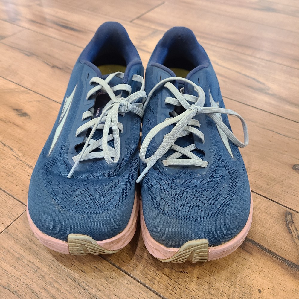 Altra Women's Rivera 4 Running Shoes (8.5)