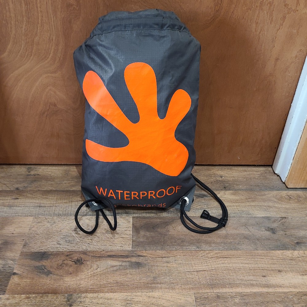 Geckobrands Embark 10L Waterproof Drawstring Bag