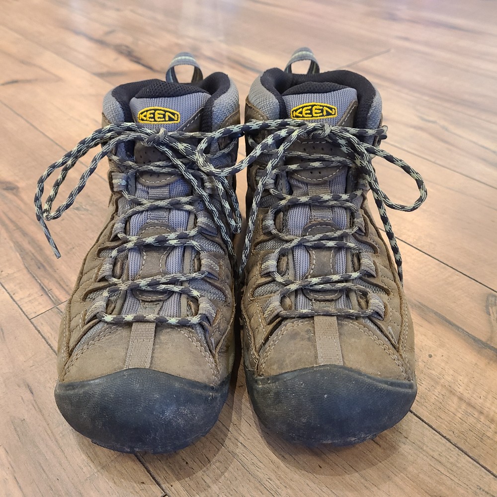 Keen Women's Targhee II Mid Hiking Boots (9)