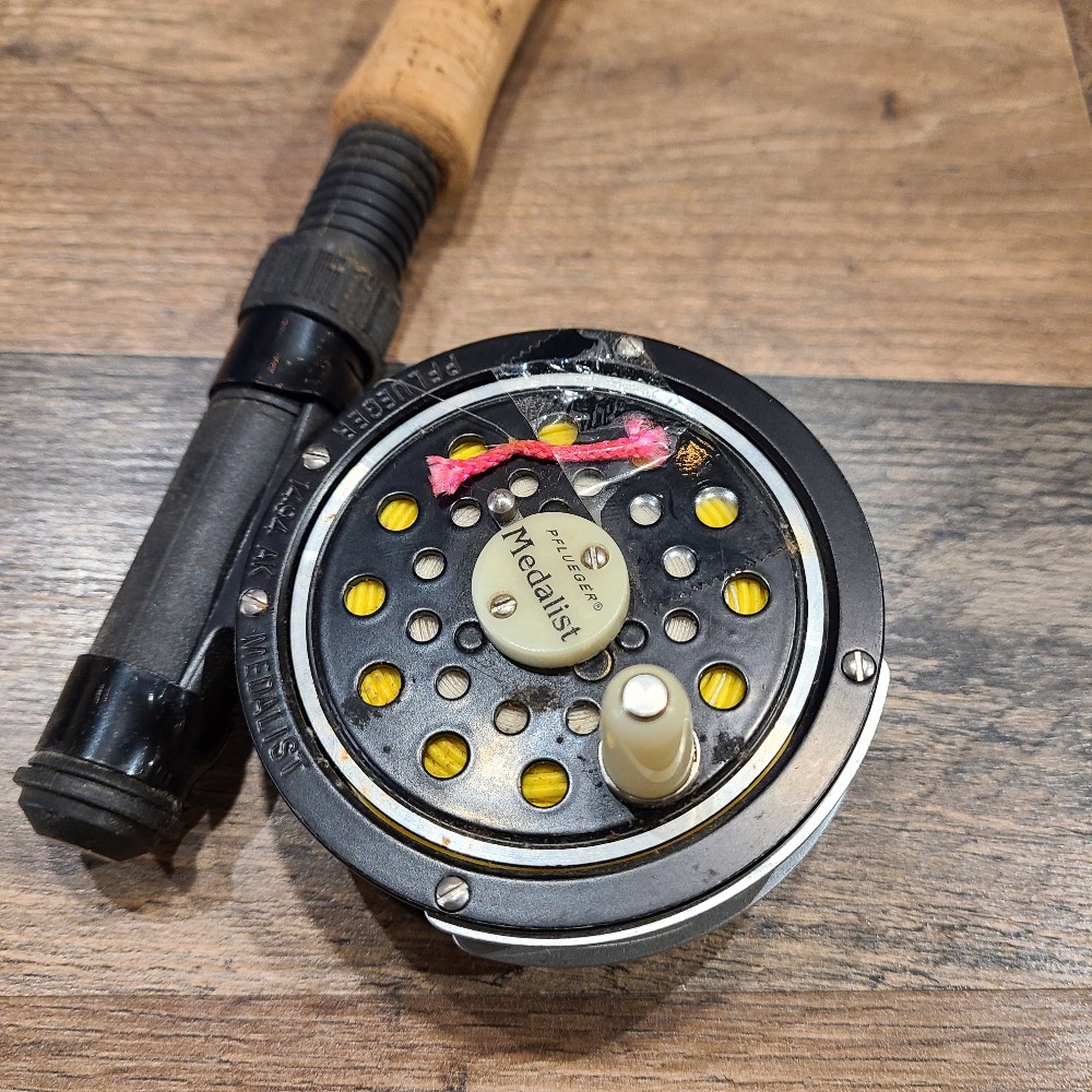 Pflueger PFLMED 9056 5/6wt. Fly Fishing Rod (9')