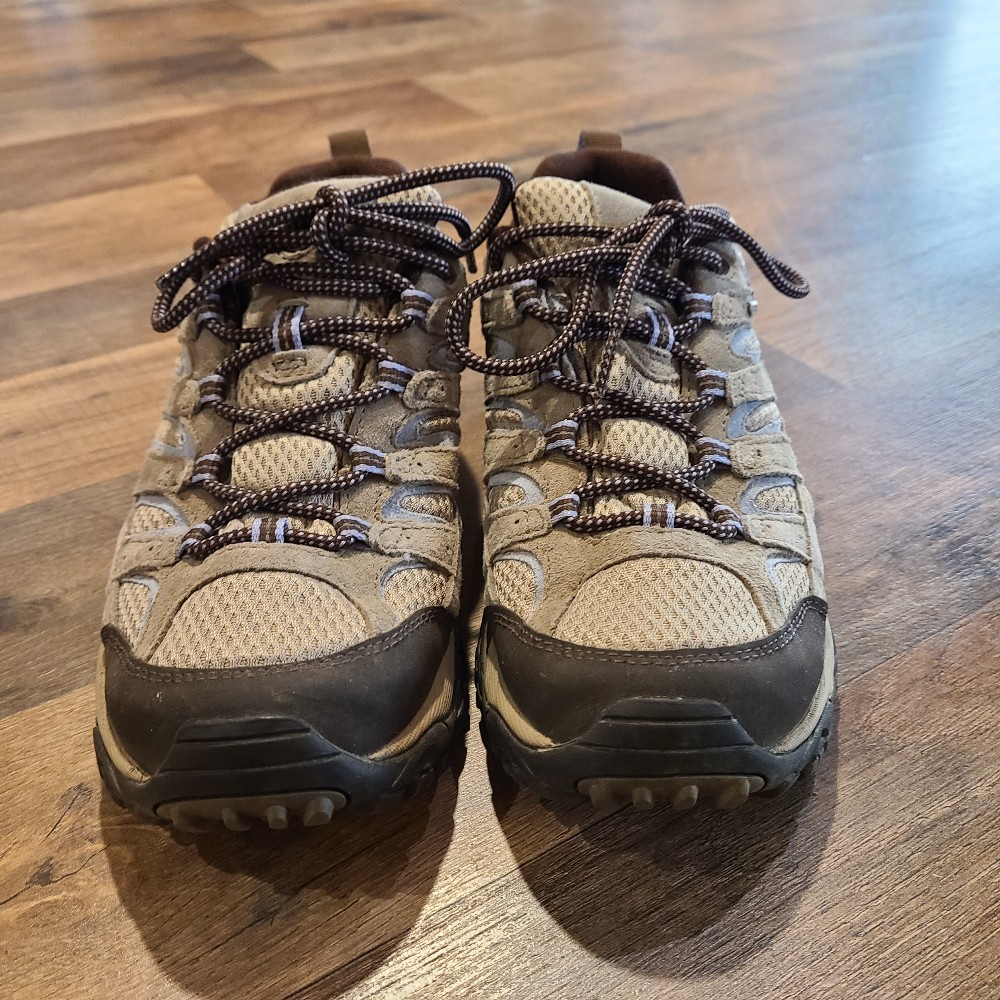 Merrell Women's Moab 2 Vent Hiking Shoe (7)