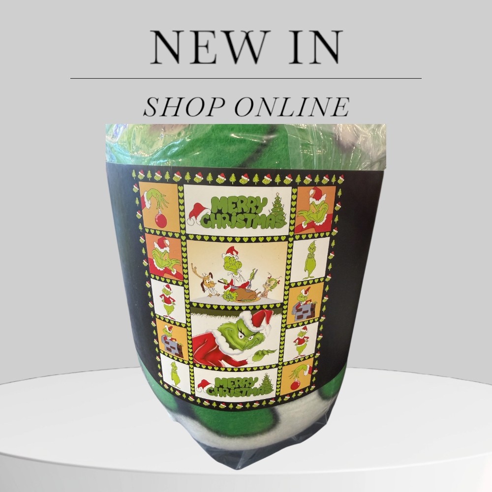 Grinch Queen Blanket