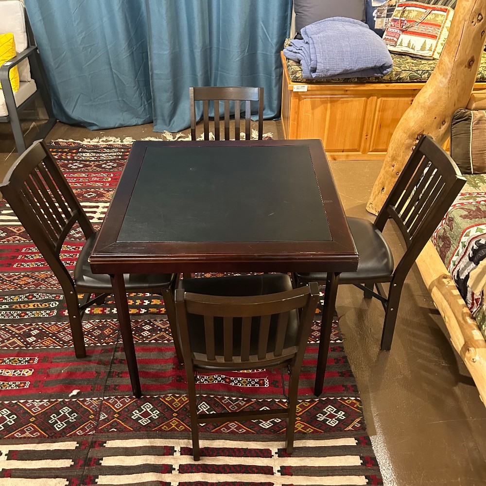 Dining Tables/Dining Sets