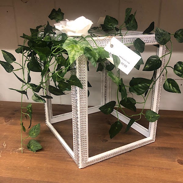Boxrud S Resale And Gifts Wedding Decor Box With Roses 162006
