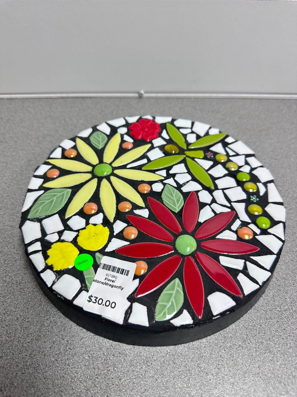 Floral stone/dragonfly
