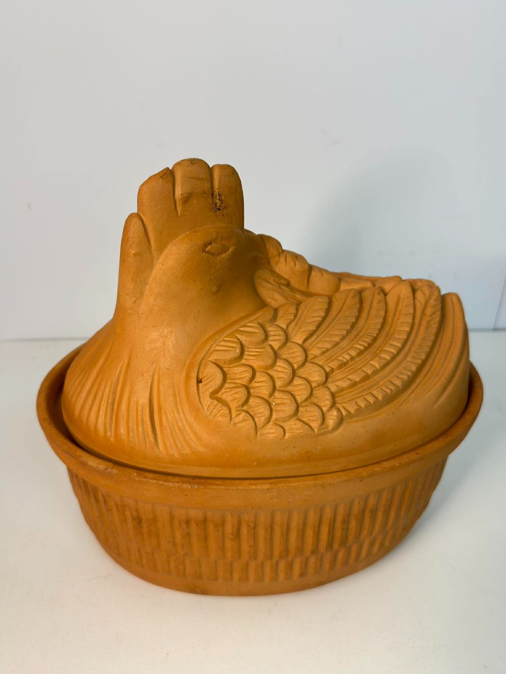 Vtg Terra Cotta HON Baker *chip