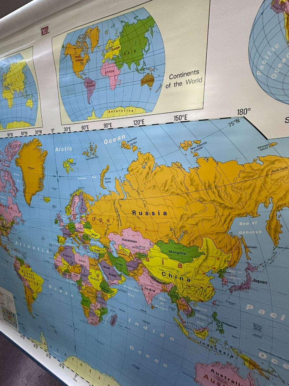 vtg 2 layered pull down maps of United States and World