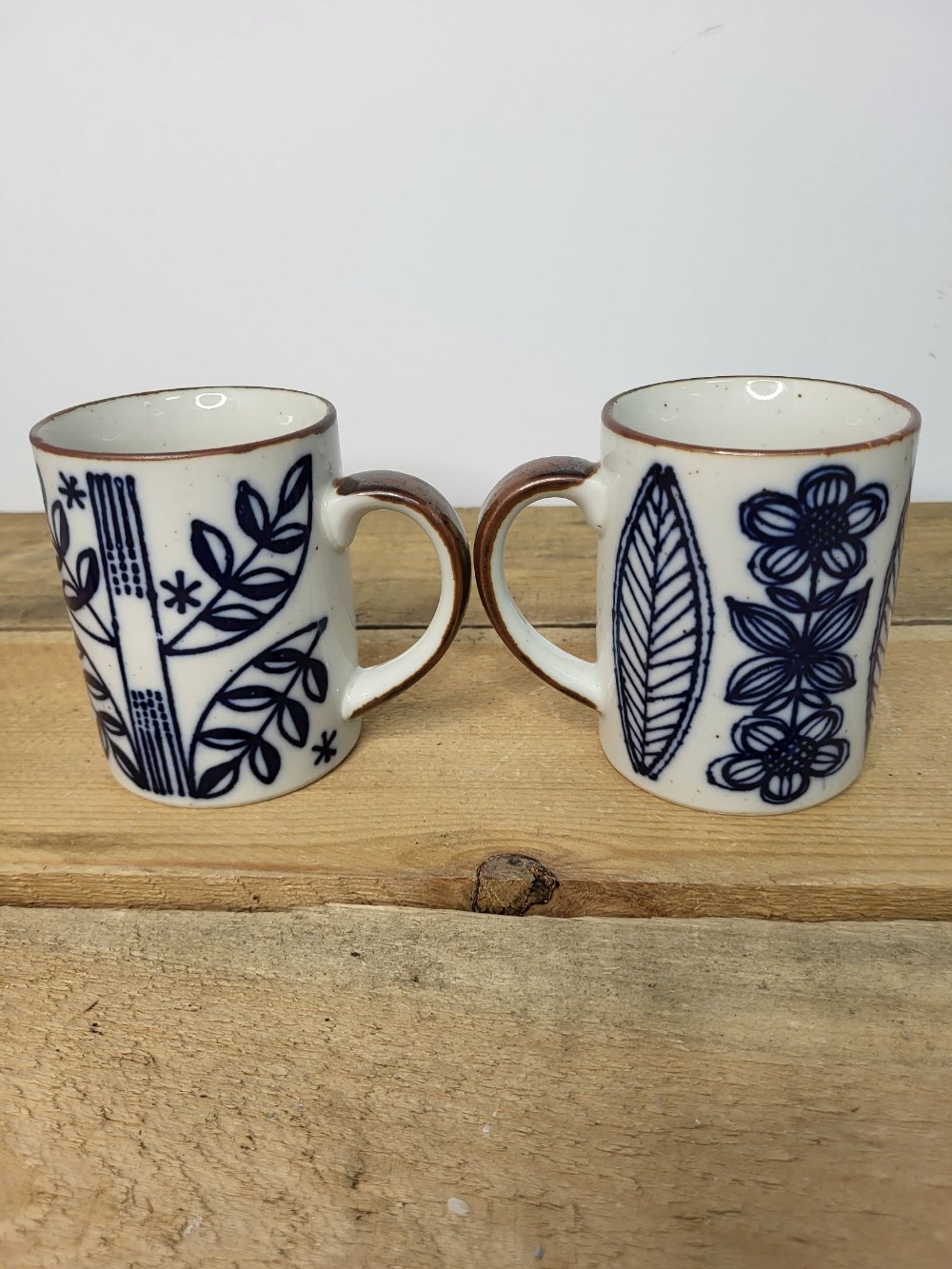 Blue design coffee mug set