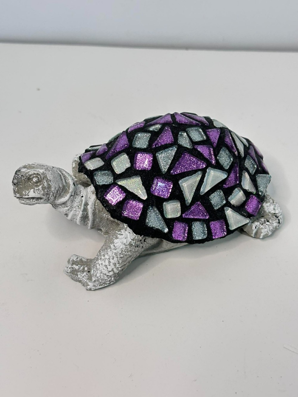 Glinda lg concrete purple and white turtle
