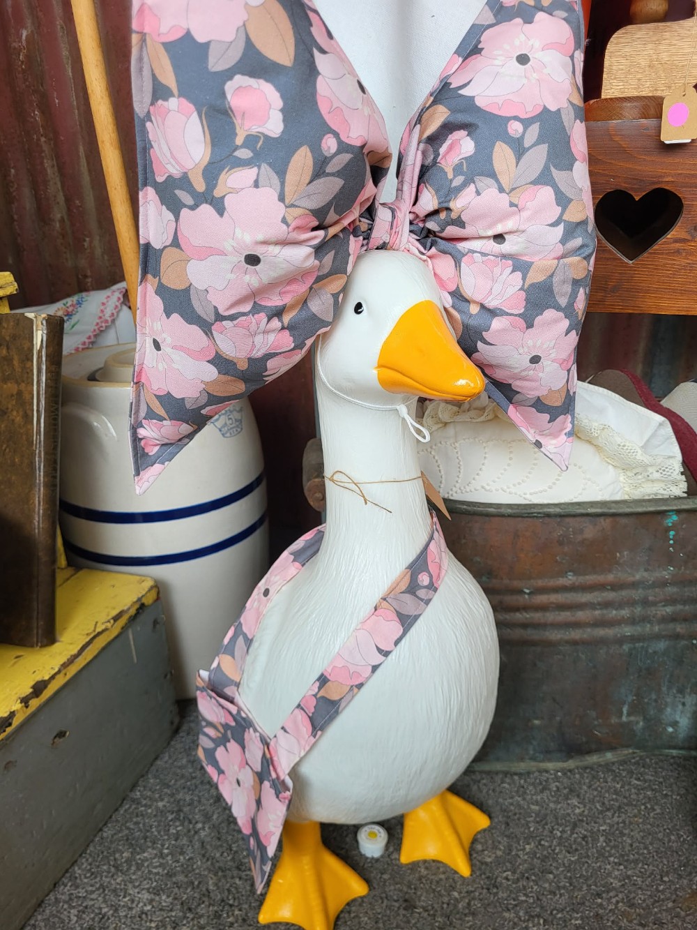 Goose bow with matching purse gray and pink flowers