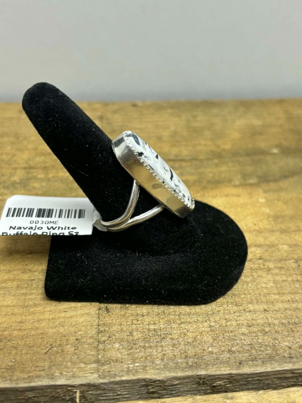 Navajo White Buffalo Ring Sz. 6.5