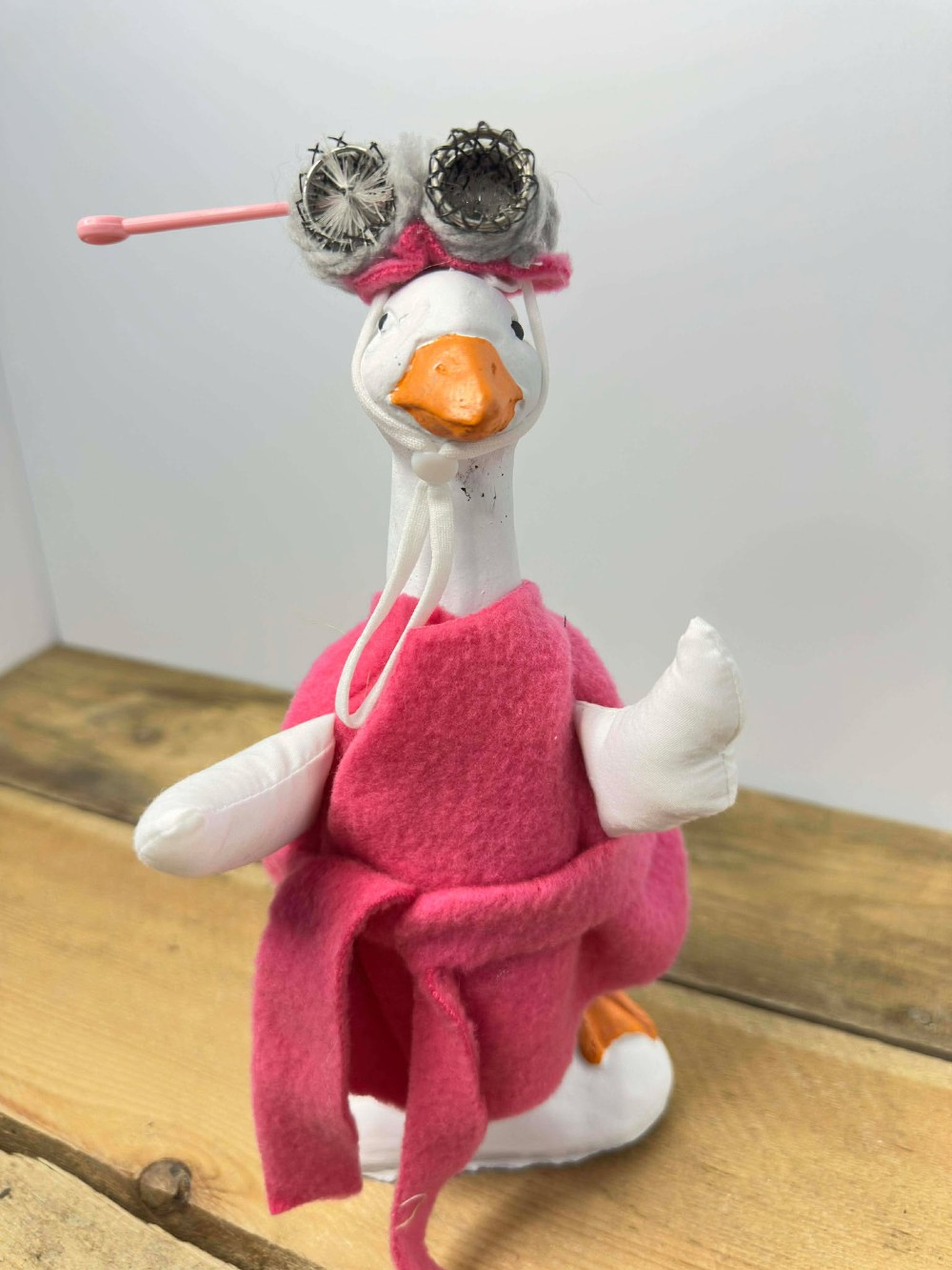 9 inch goose outfit pink bathrobe with curlers