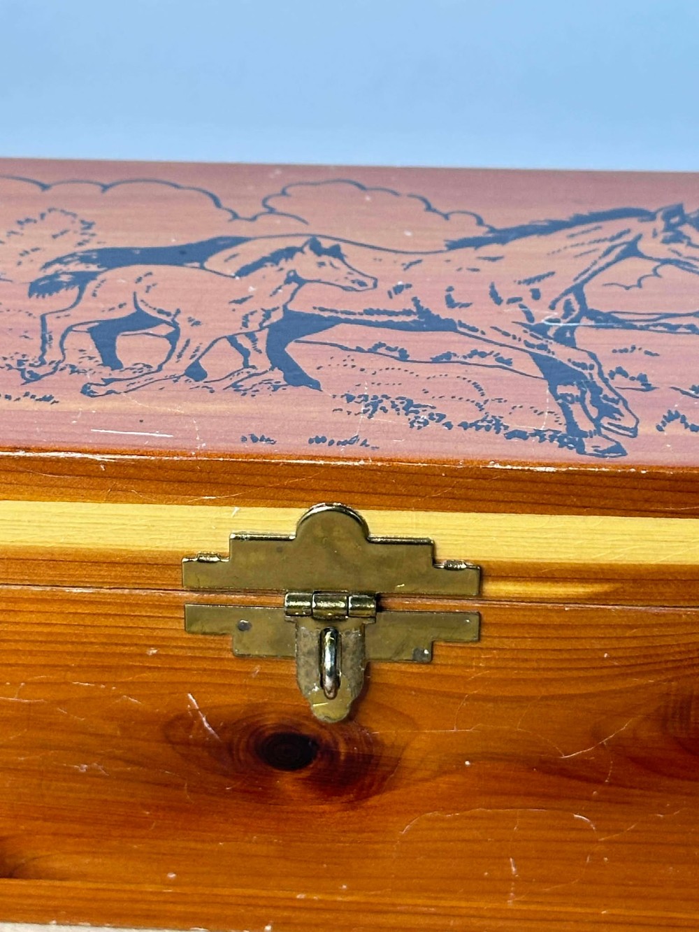 Vtg Cedar Jewelry Box With Horses
