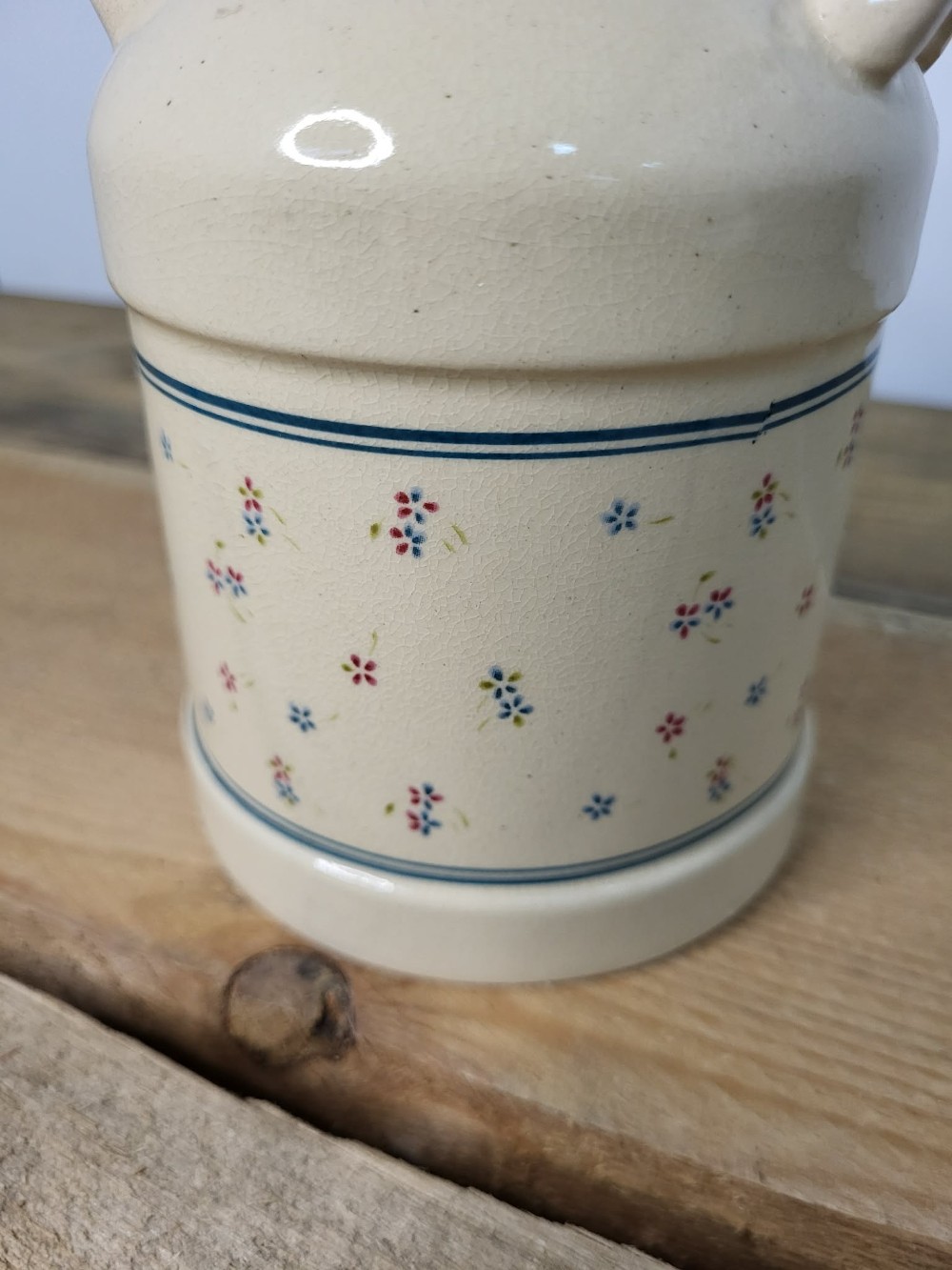 Cottagey milk jug vase