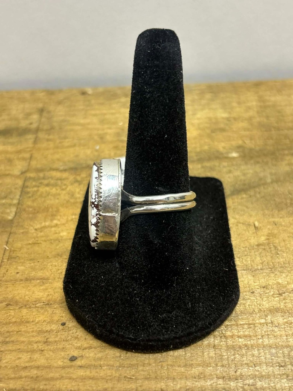 Navajo Wild Horse Ring sz. 7.5