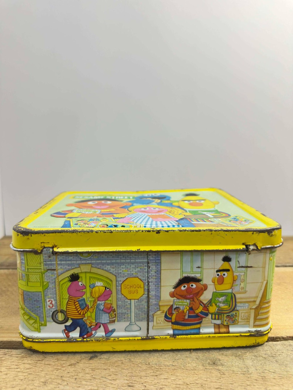 1979 Sesame Street metal lunchbox