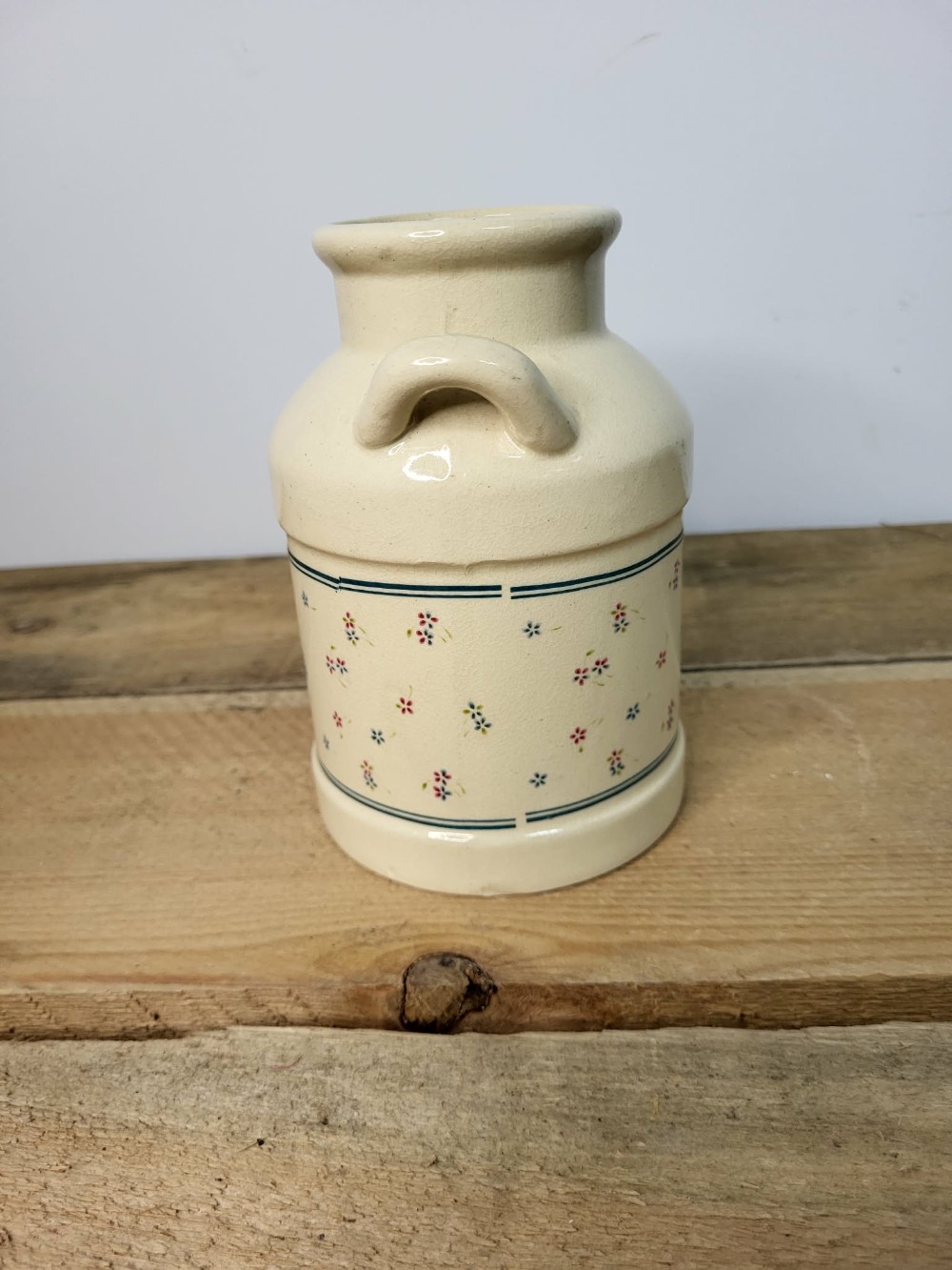 Cottagey milk jug vase