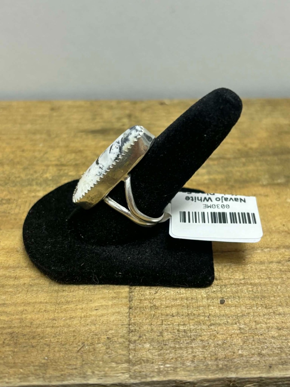 Navajo White Buffalo Ring Sz. 6.5