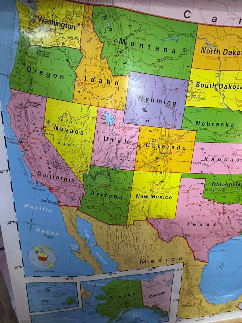 vtg 2 layered pull down maps of United States and World