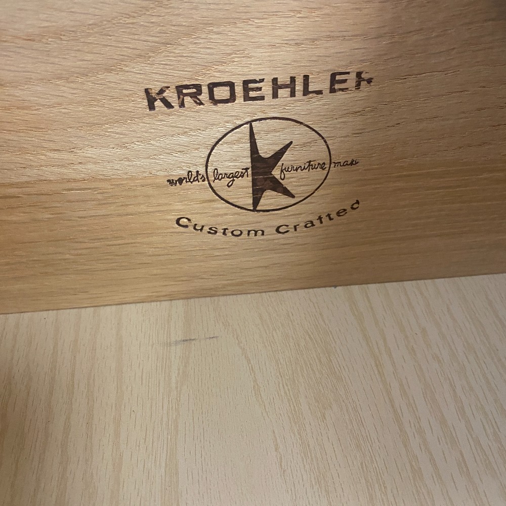 Blonde Kroehler 3 Drawer Bachelor's Chest